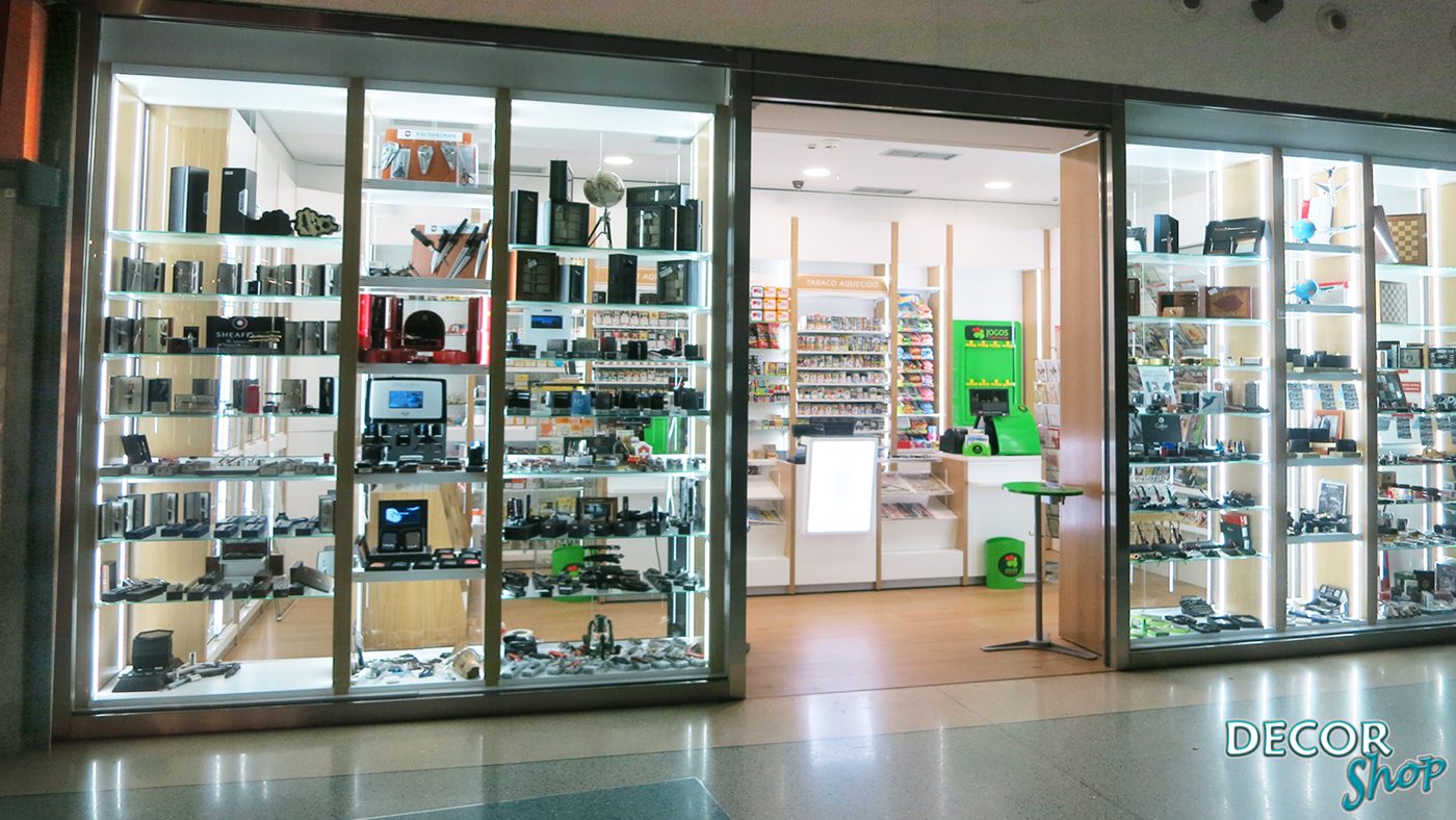 MOBILIÁRIO COMERCIAL