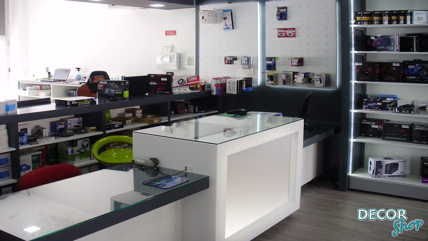 MOBILIÁRIO COMERCIAL