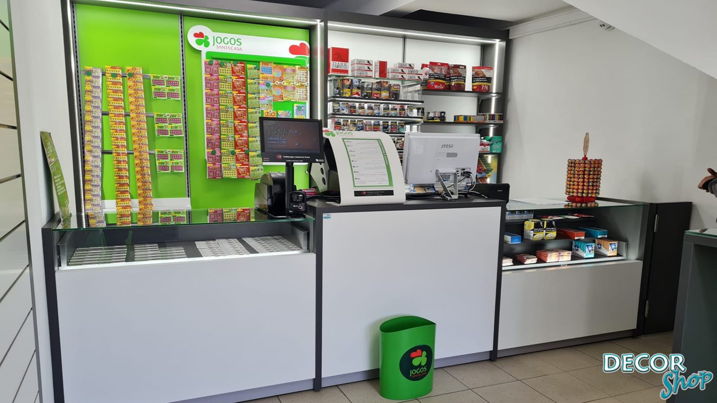 MOBILIÁRIO COMERCIAL
