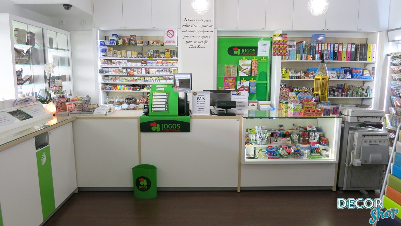 MOBILIÁRIO COMERCIAL