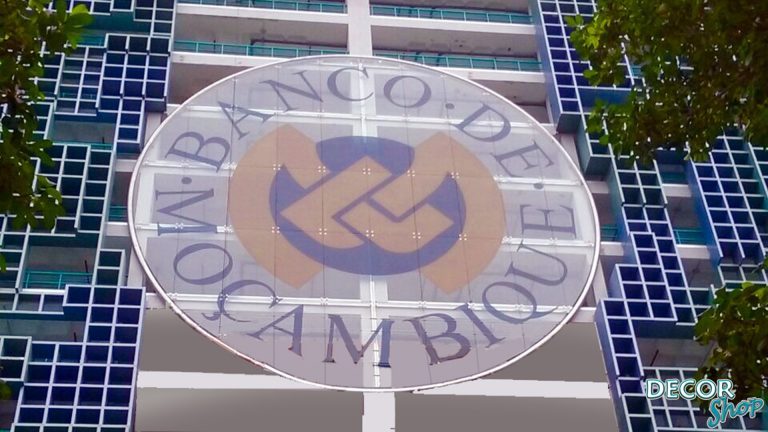 MOBILIÁRIO COMERCIAL