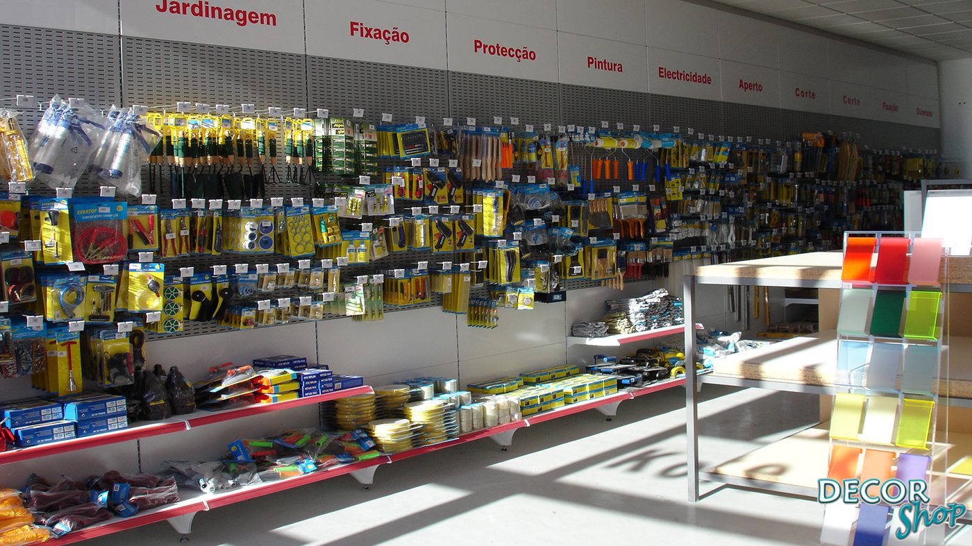 MOBILIÁRIO COMERCIAL