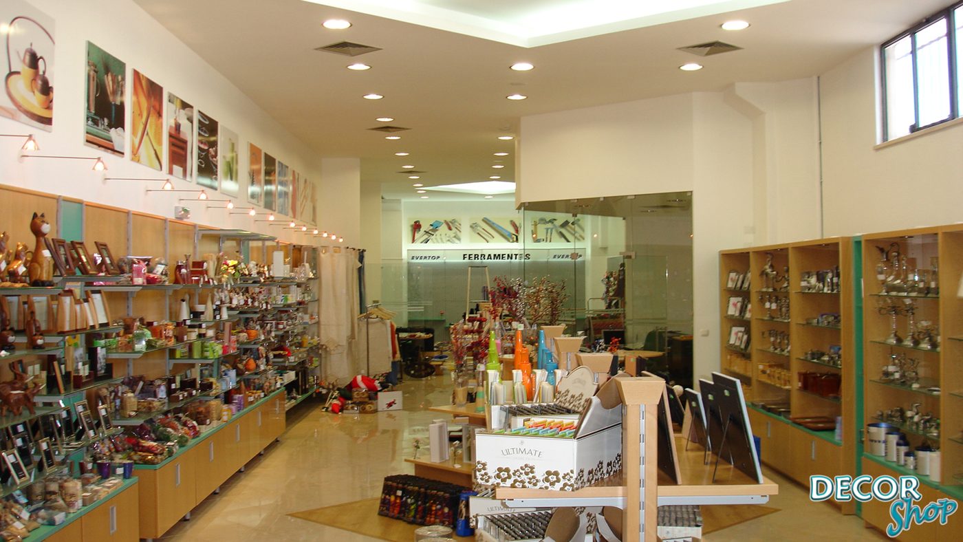 MOBILIÁRIO COMERCIAL