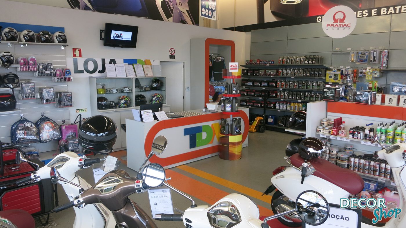 MOBILIÁRIO COMERCIAL