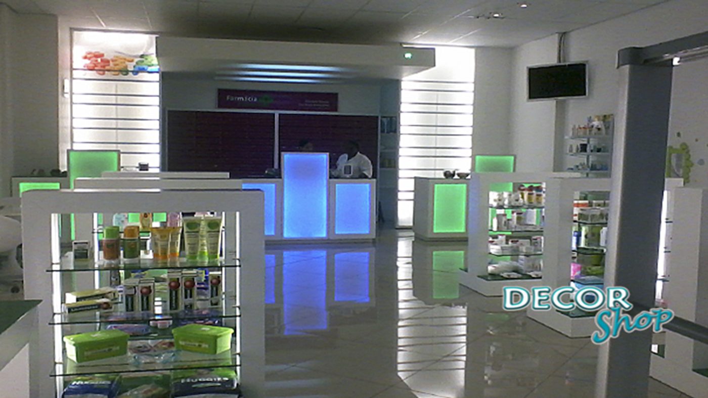 MOBILIÁRIO COMERCIAL
