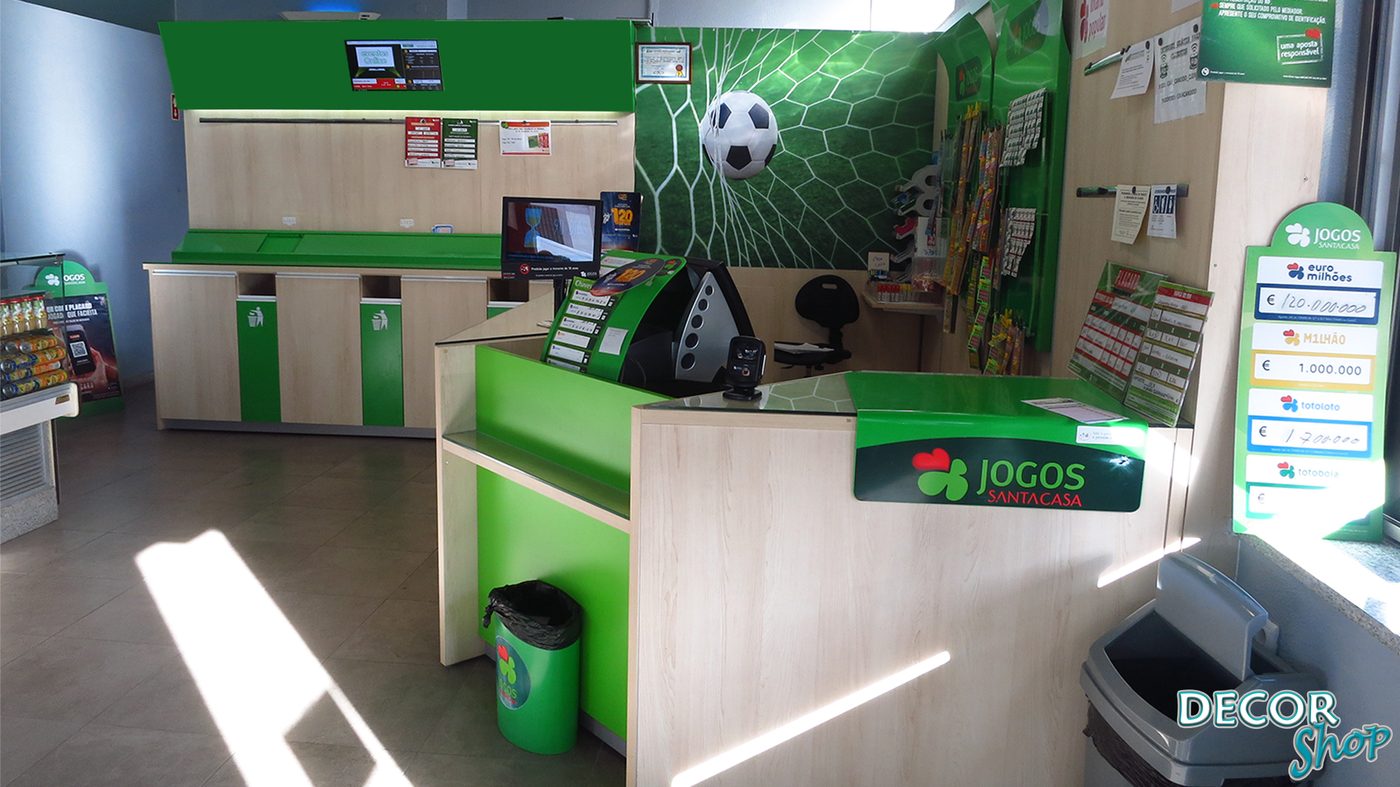 MOBILIÁRIO COMERCIAL