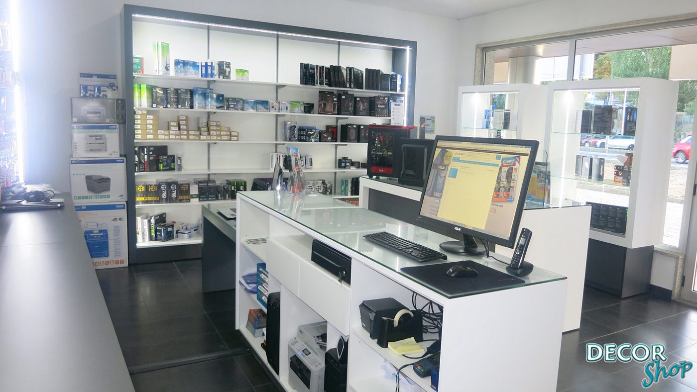MOBILIÁRIO COMERCIAL