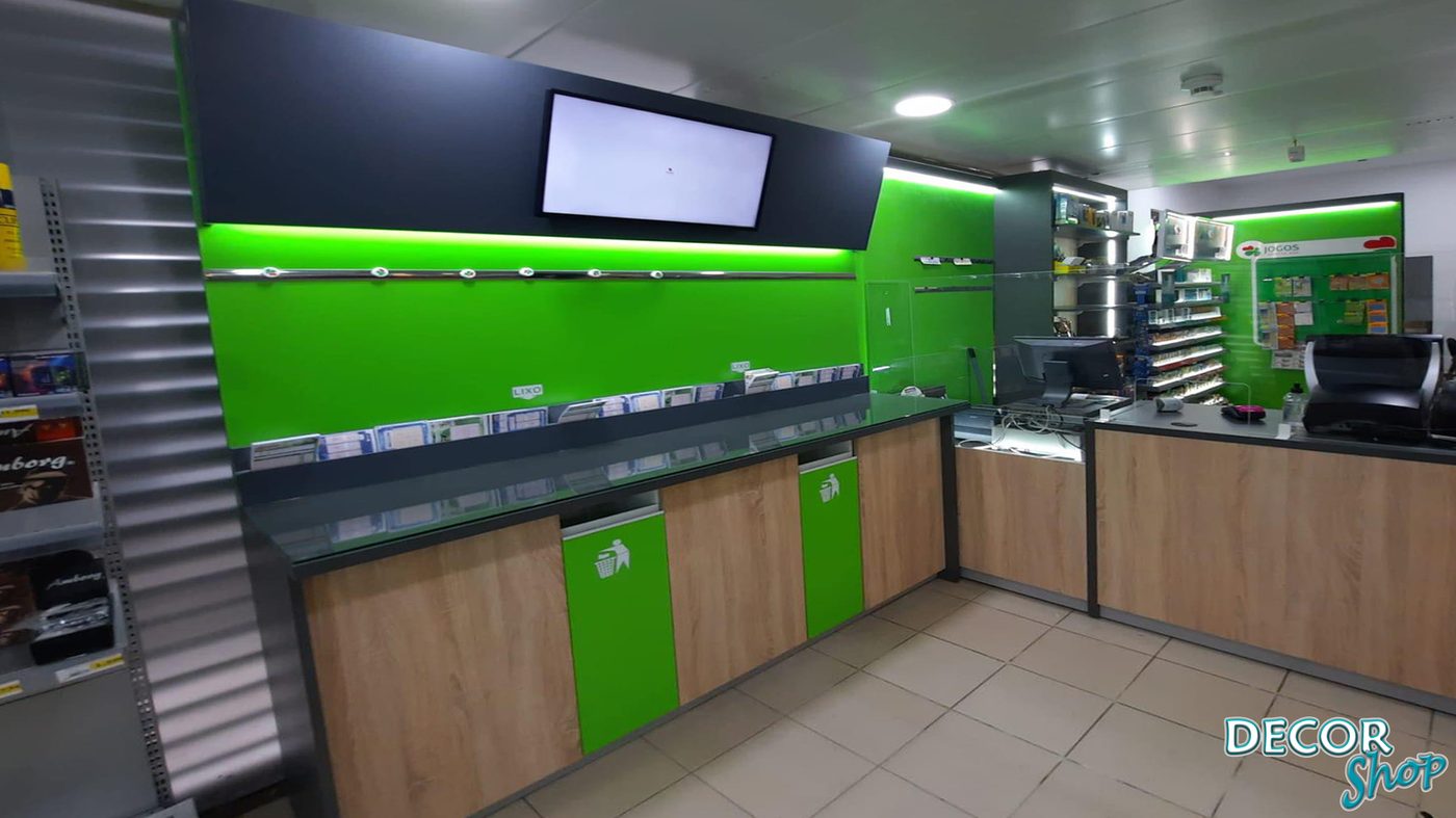 MOBILIÁRIO COMERCIAL